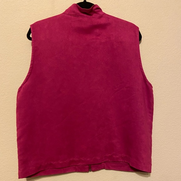 Vintage Chico’s Design Faux Suede Vest raspberry pink red Sz 3 large zip - Picture 2 of 4